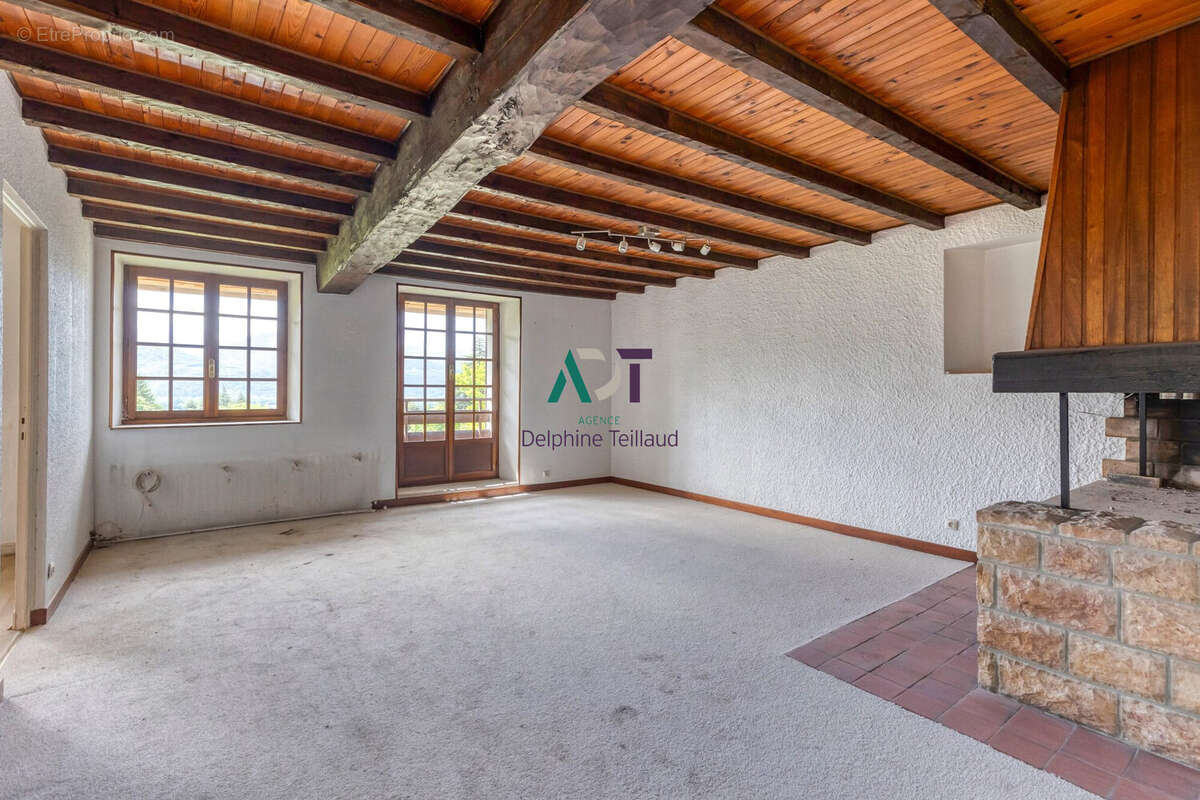 Appartement à MEYLAN