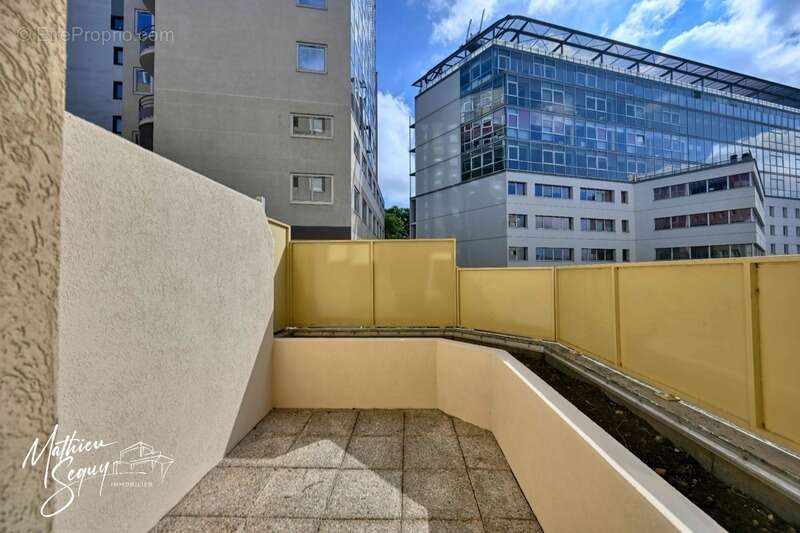 Appartement à CALUIRE-ET-CUIRE