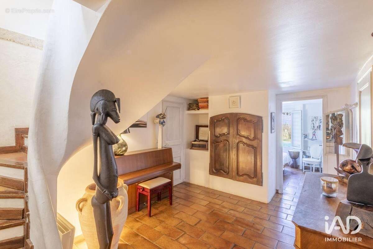 Photo 3 - Maison à TRETS