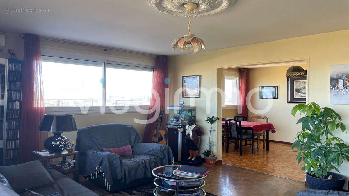 Appartement à MARSEILLE-10E