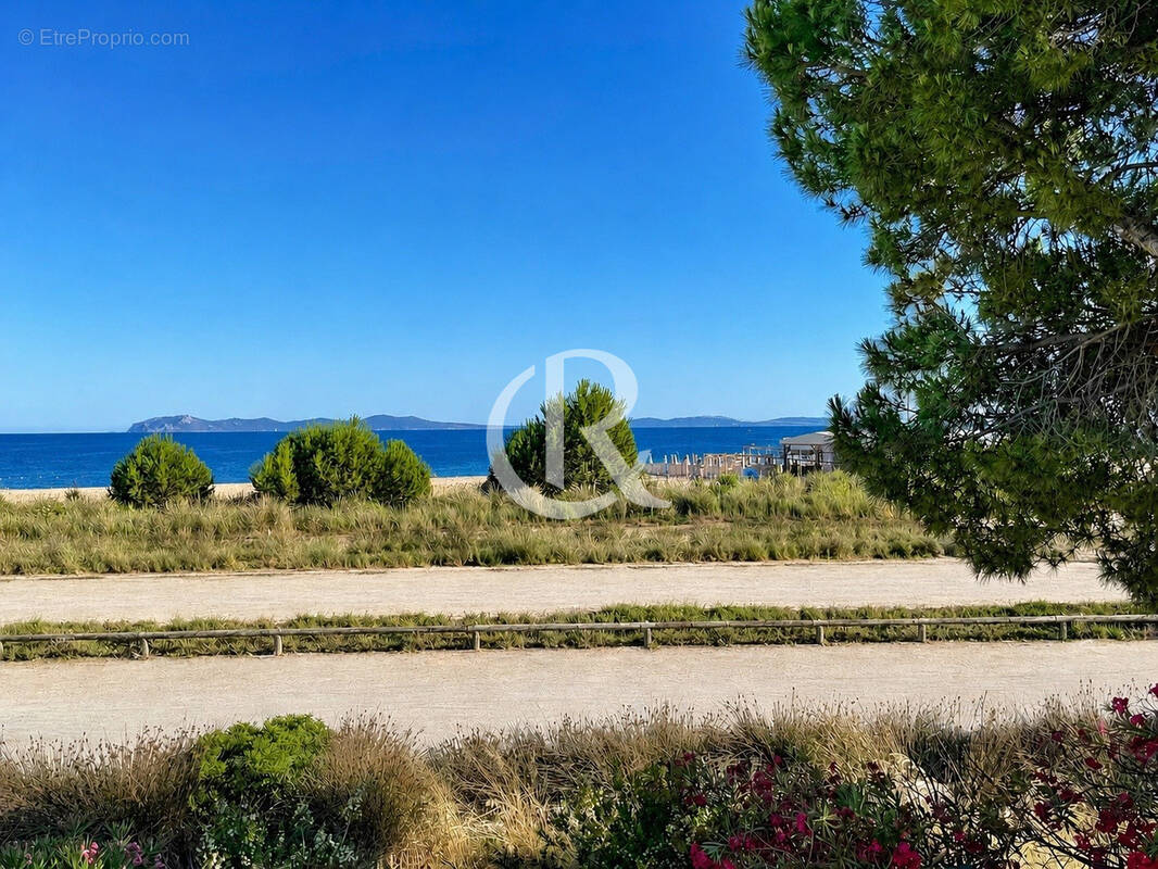 Appartement à HYERES