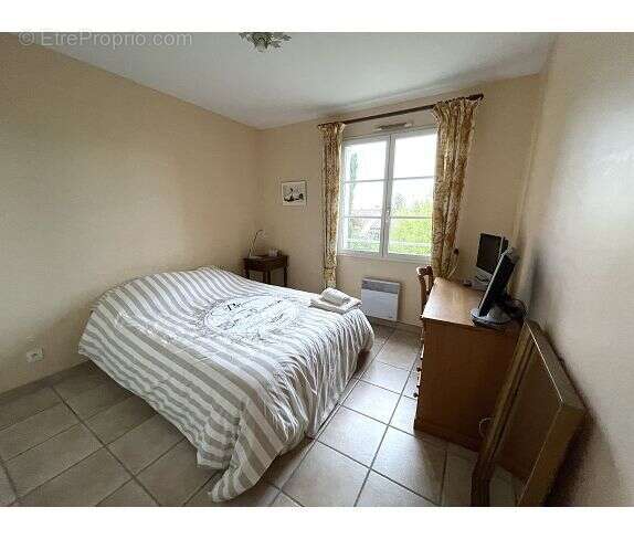 Maison à LA SALVETAT-SAINT-GILLES