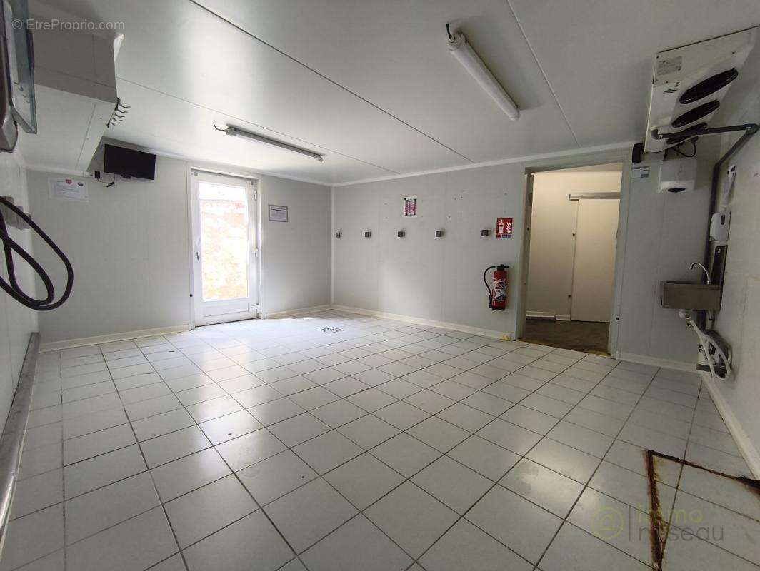 Appartement 356 m² à Trelon  - photo 5