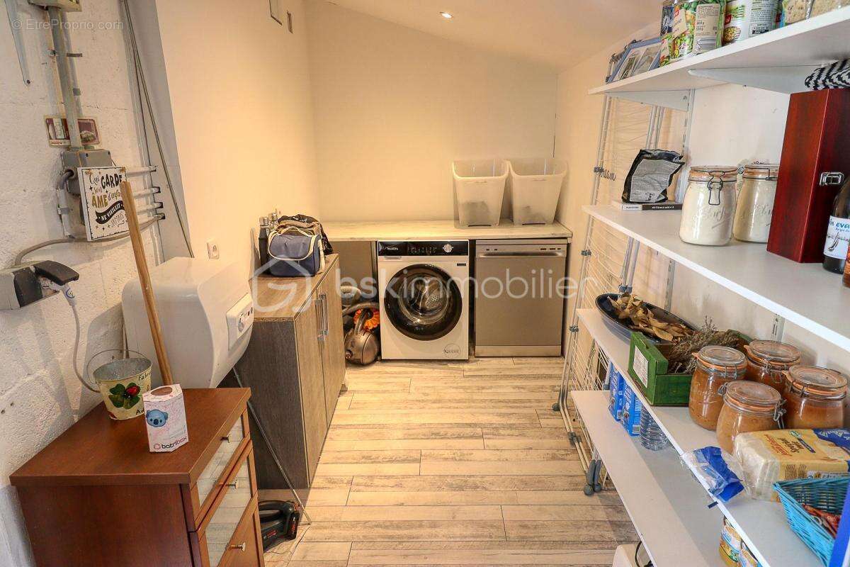 Maison de plain-pied total - 130 m² - 6 pièces - Milly-sur-Thérain (60112) - photo 11