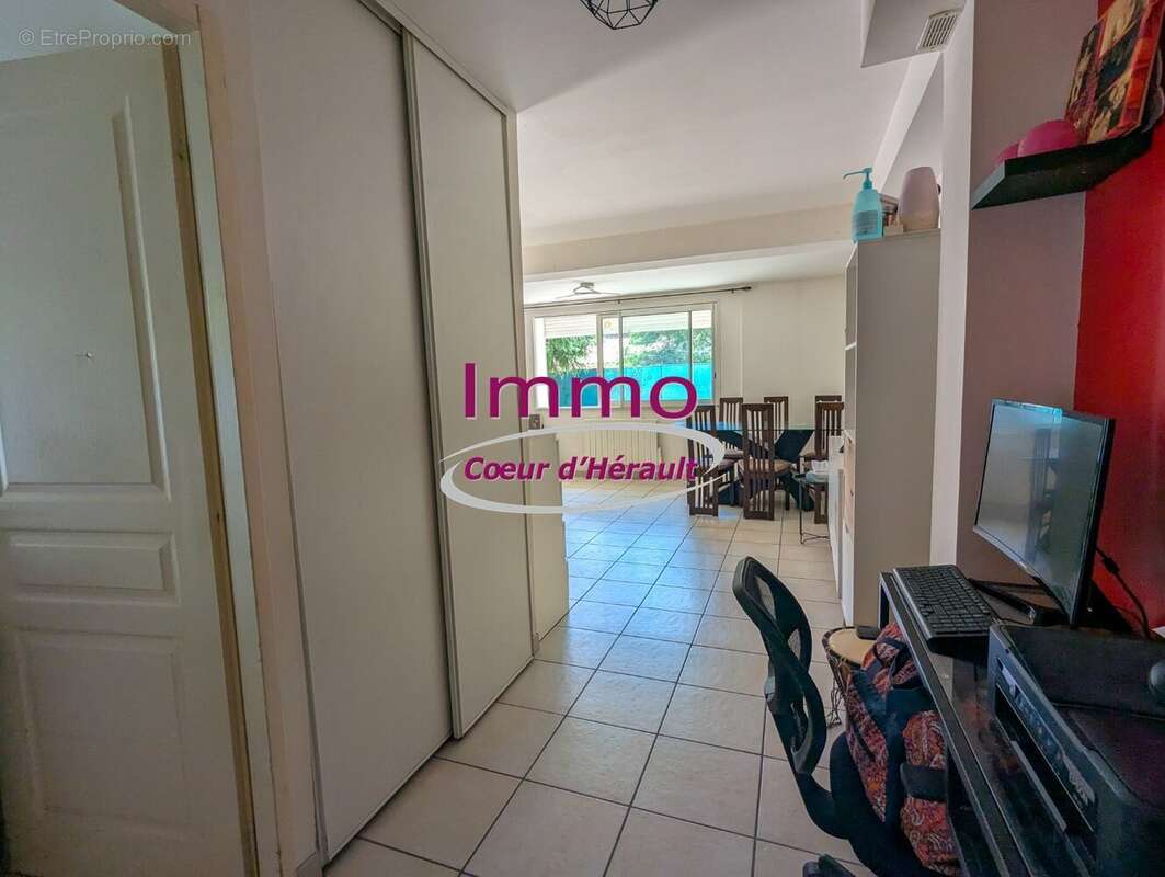 T4 en copropriété avec jardin de 355m² - photo 4