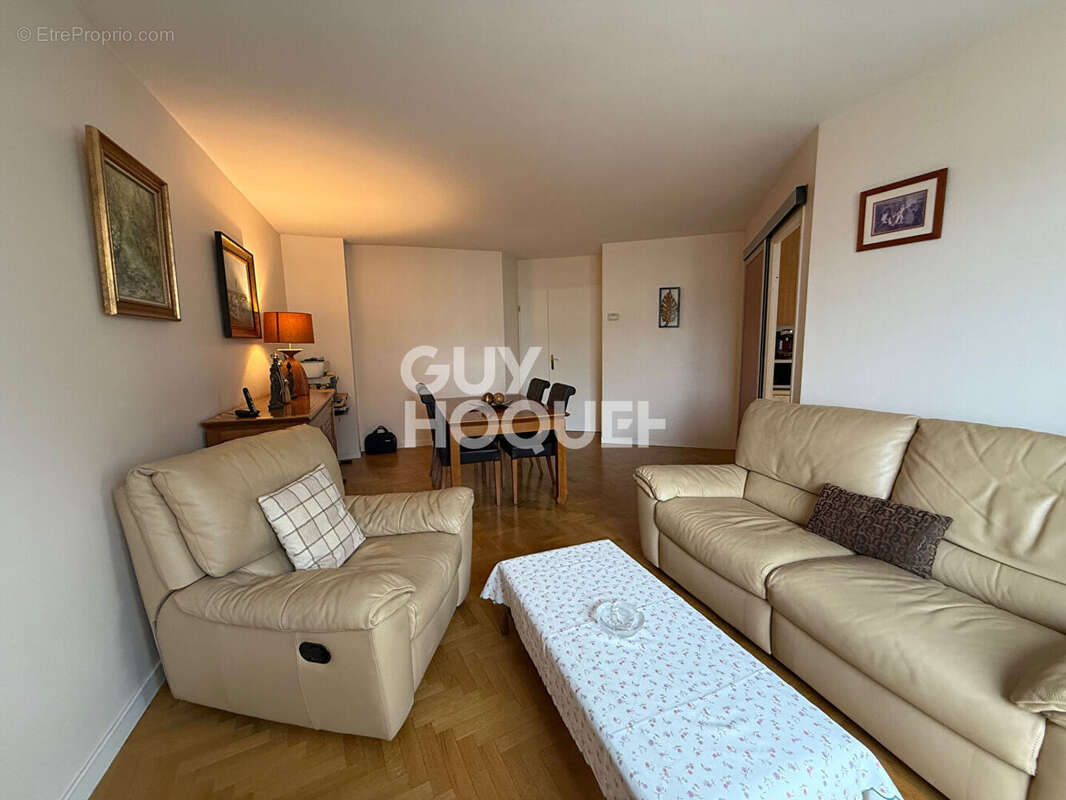 Appartement à ROSNY-SOUS-BOIS