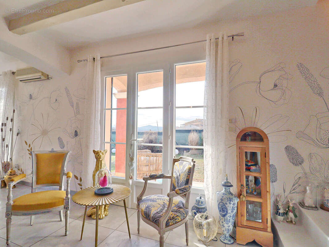 Maison à FORCALQUIER