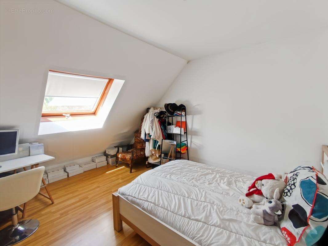 Maison à LE MESNIL-ESNARD