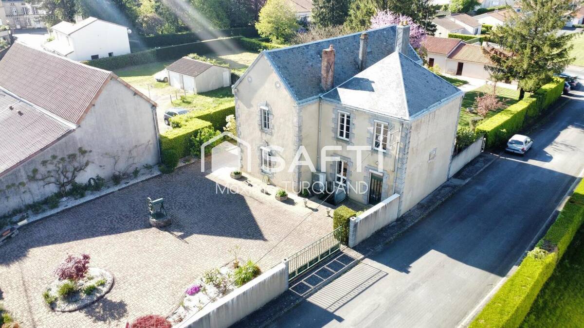 Photo 1 - Maison à SAINT-PIERRE-DU-CHEMIN