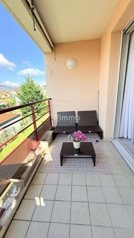 Appartement à MORNANT