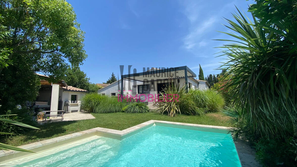 Maison à SORGUES