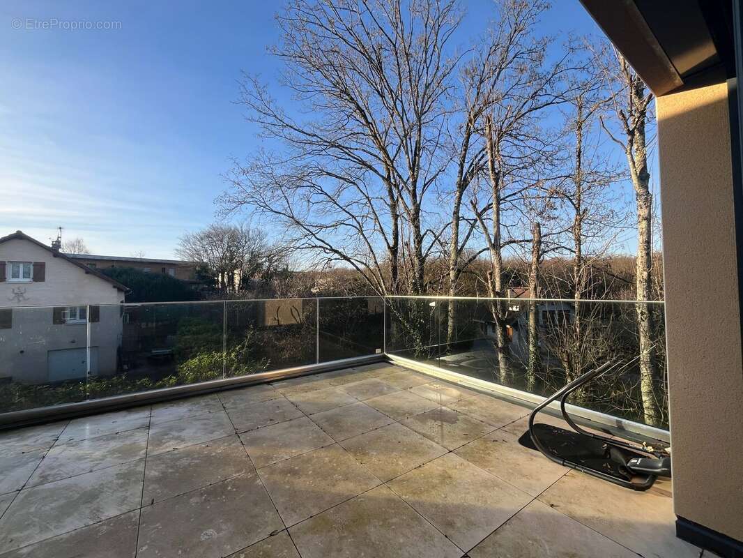 Maison 138 m² à Franois  - photo 8