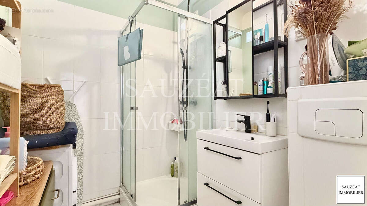 Appartement à MONTROUGE
