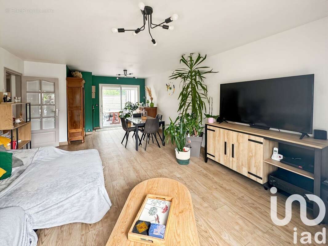 Photo 3 - Maison à SAINTE-GENEVIEVE-DES-BOIS