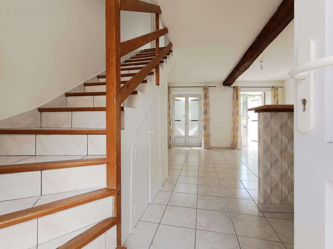 Appartement à ELANCOURT