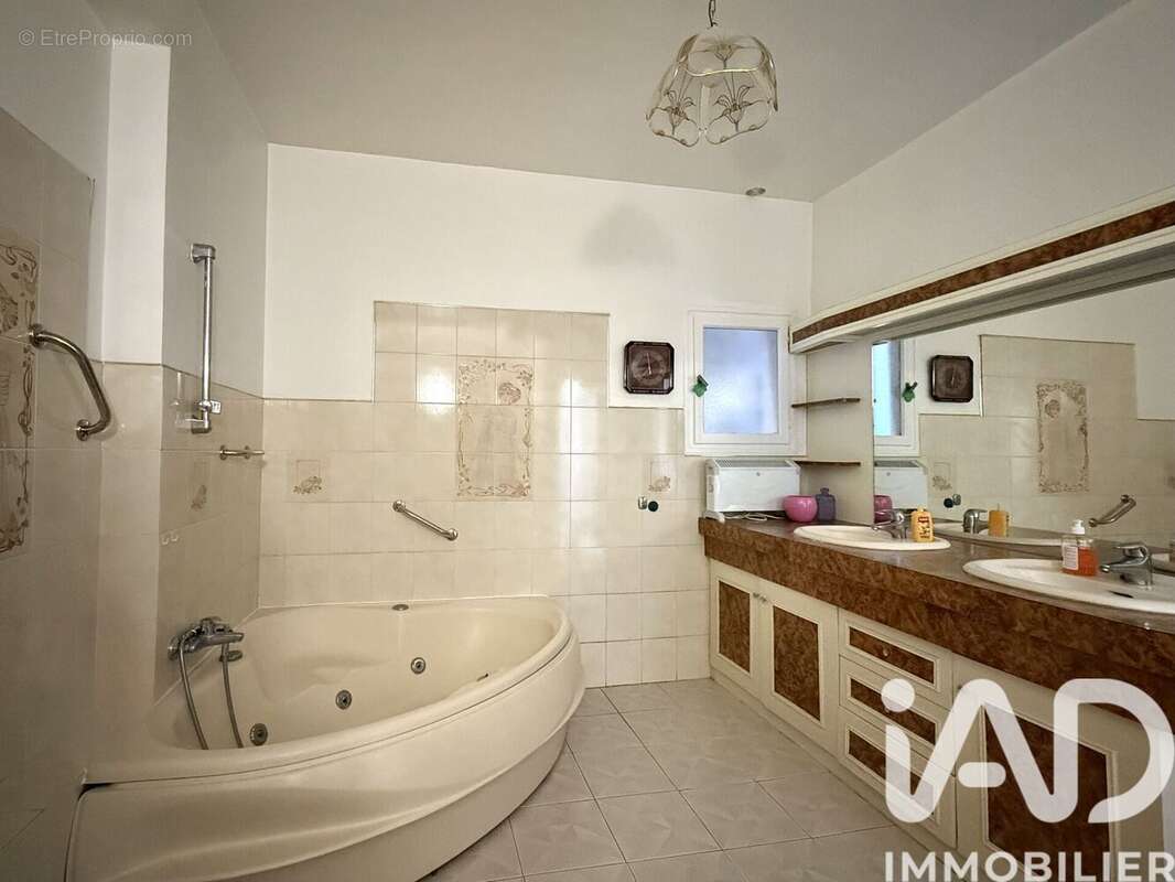 Photo 5 - Maison à BONNEUIL-SUR-MARNE