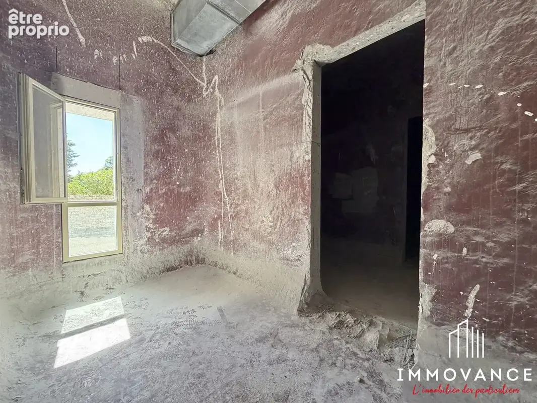 Commerce 109 m² à vendre à Sommieres (30250) - photo 4