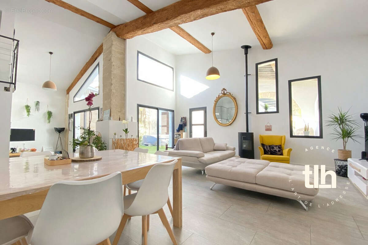 Maison à SAINT-JEAN-DE-VEDAS