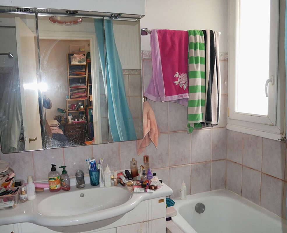 16è 3p en étage élevé avec 2 chambres + Cave - photo 9