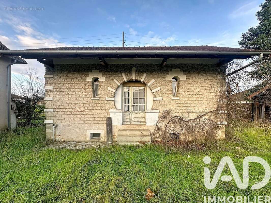 Maison 170 m² à Roquefort  - photo 6