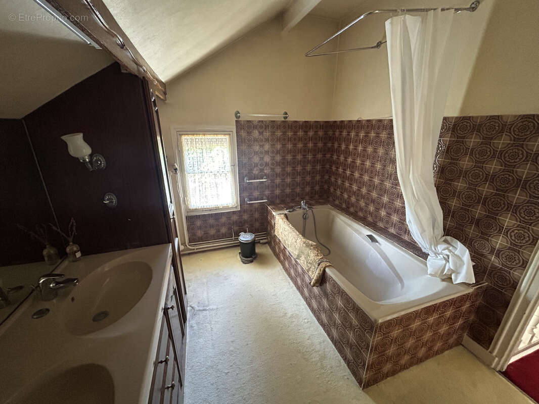 Maison à LE PERREUX-SUR-MARNE