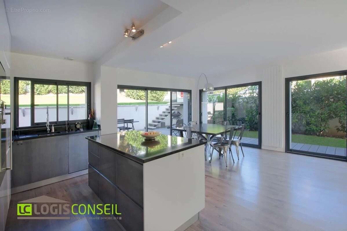 Maison à CHATENAY-MALABRY