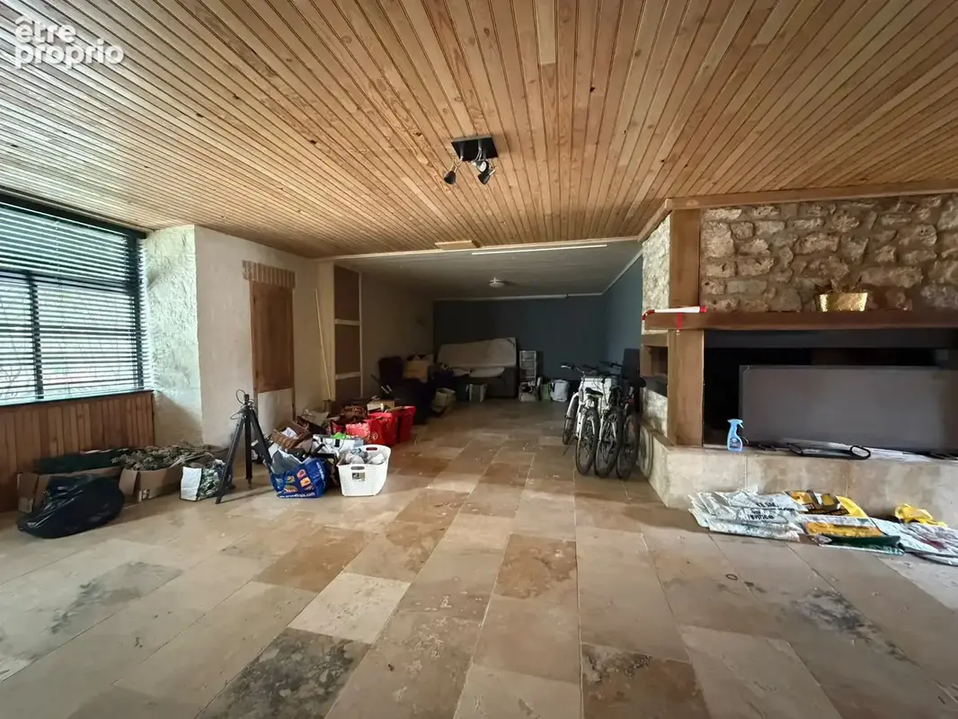 Très bel ensemble immobilier avec potentiel locatif, sur 12 ha - photo 35
