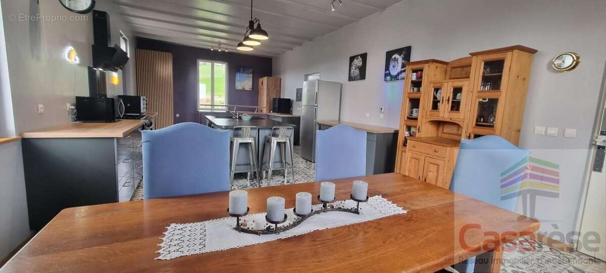 Maison à CASTELNAU-MONTRATIER
