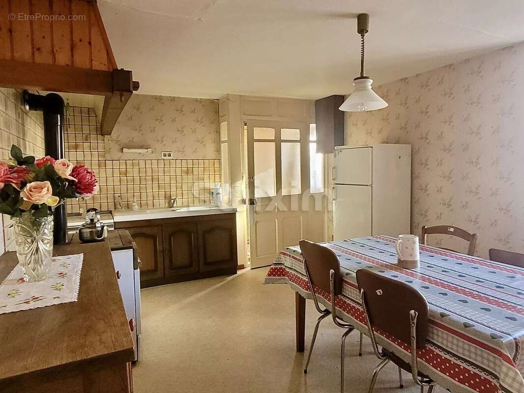 Maison à LABERGEMENT-SAINTE-MARIE