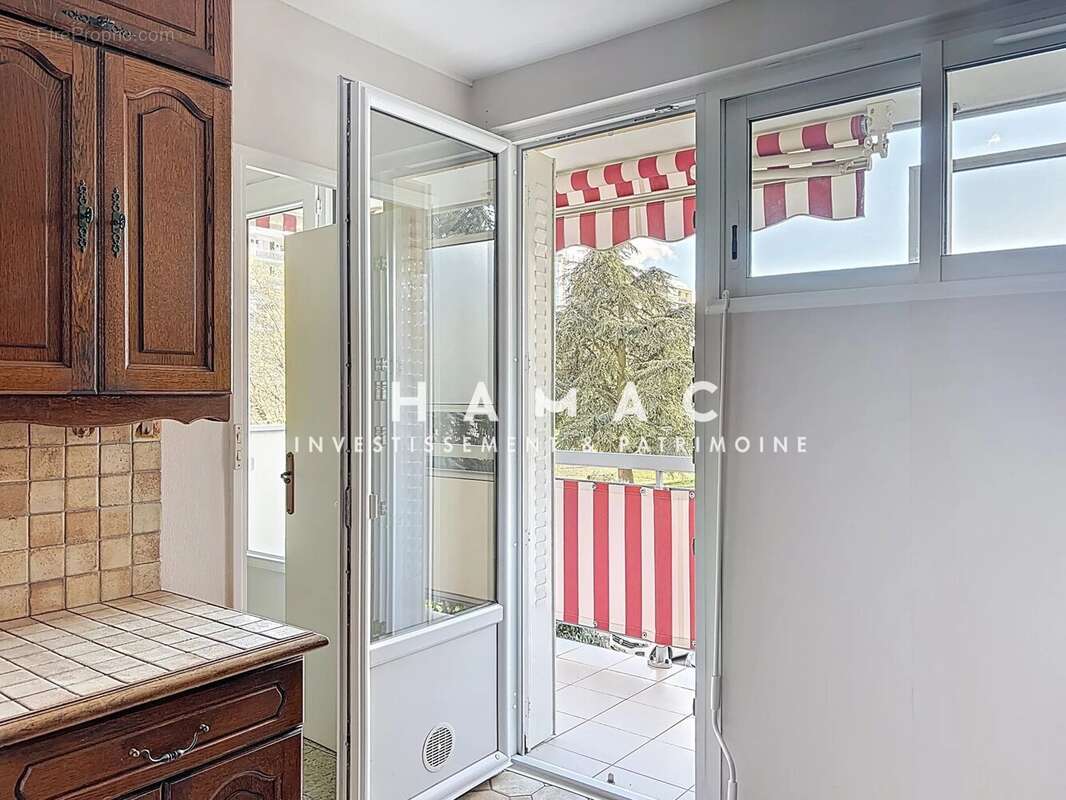 Appartement à SAINTE-FOY-LES-LYON