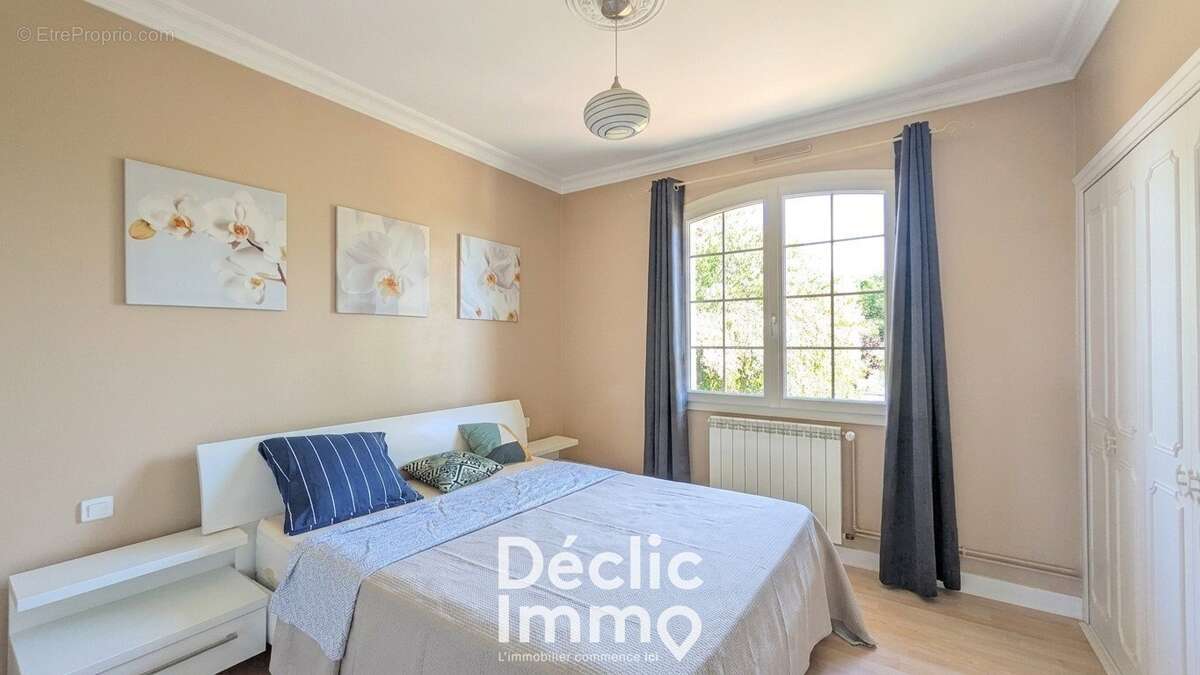 Pavillon Traditionnel de 176m² avec Piscine et Prestations Haut de Gamme à La Couronne - photo 5