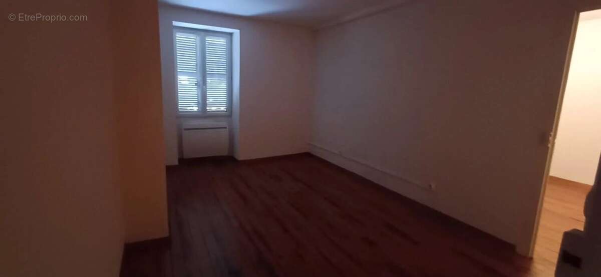 Maison à MONTALIEU-VERCIEU