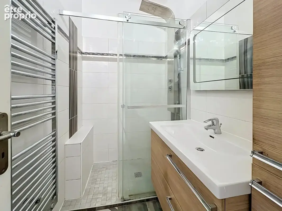 CANNES – Bas Carnot – 2 pièces rénové - photo 9