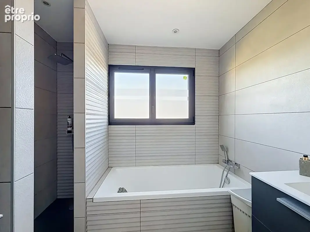 Villa 4 faces avec suite parentale et piscine - photo 16