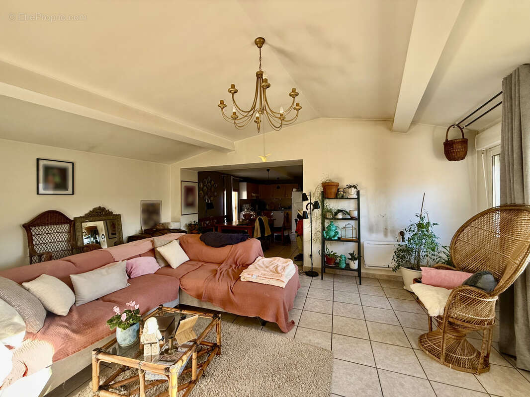 Appartement à SAINT-THIBERY