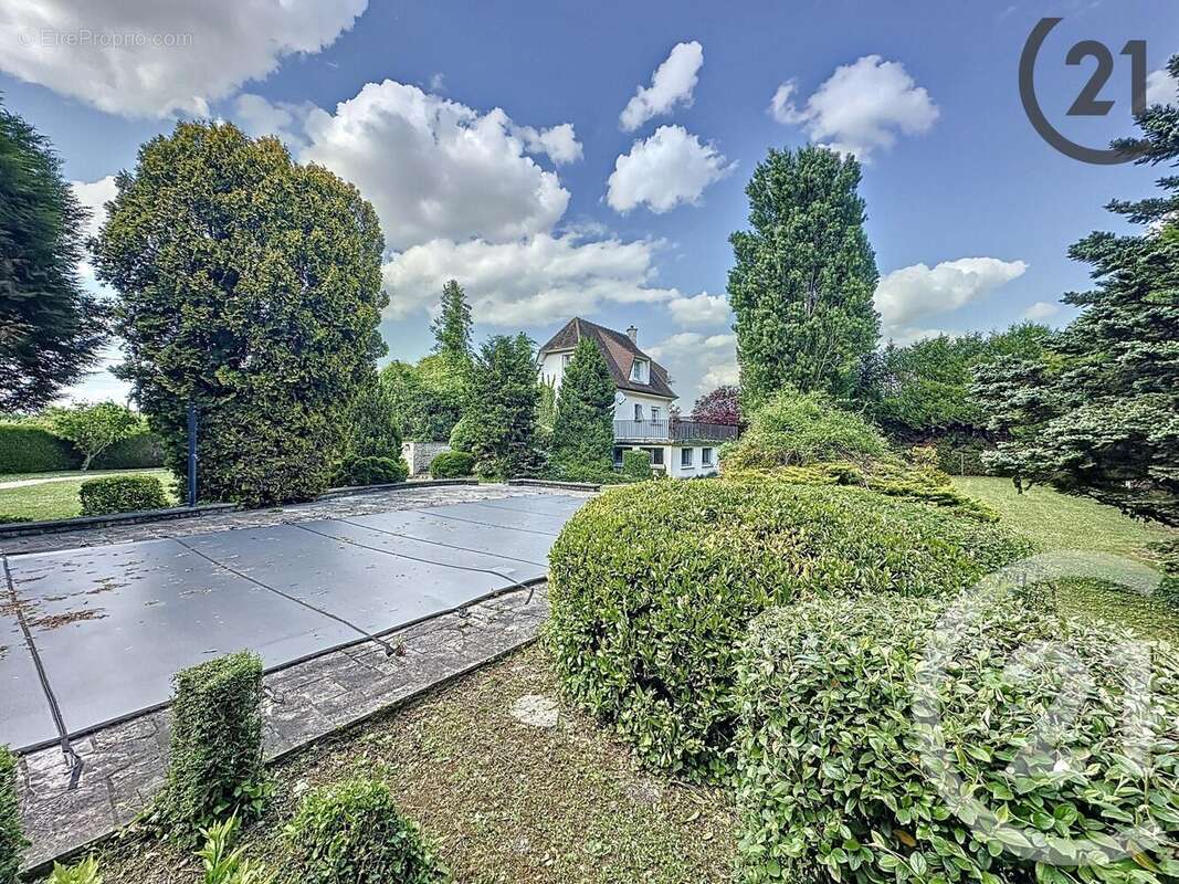 Maison à ROSIERES-PRES-TROYES