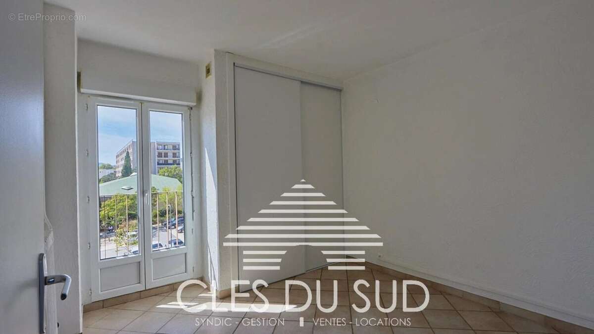 Appartement à HYERES