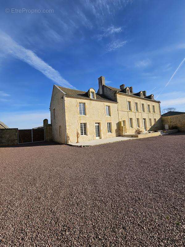 Maison à PUTOT-EN-BESSIN