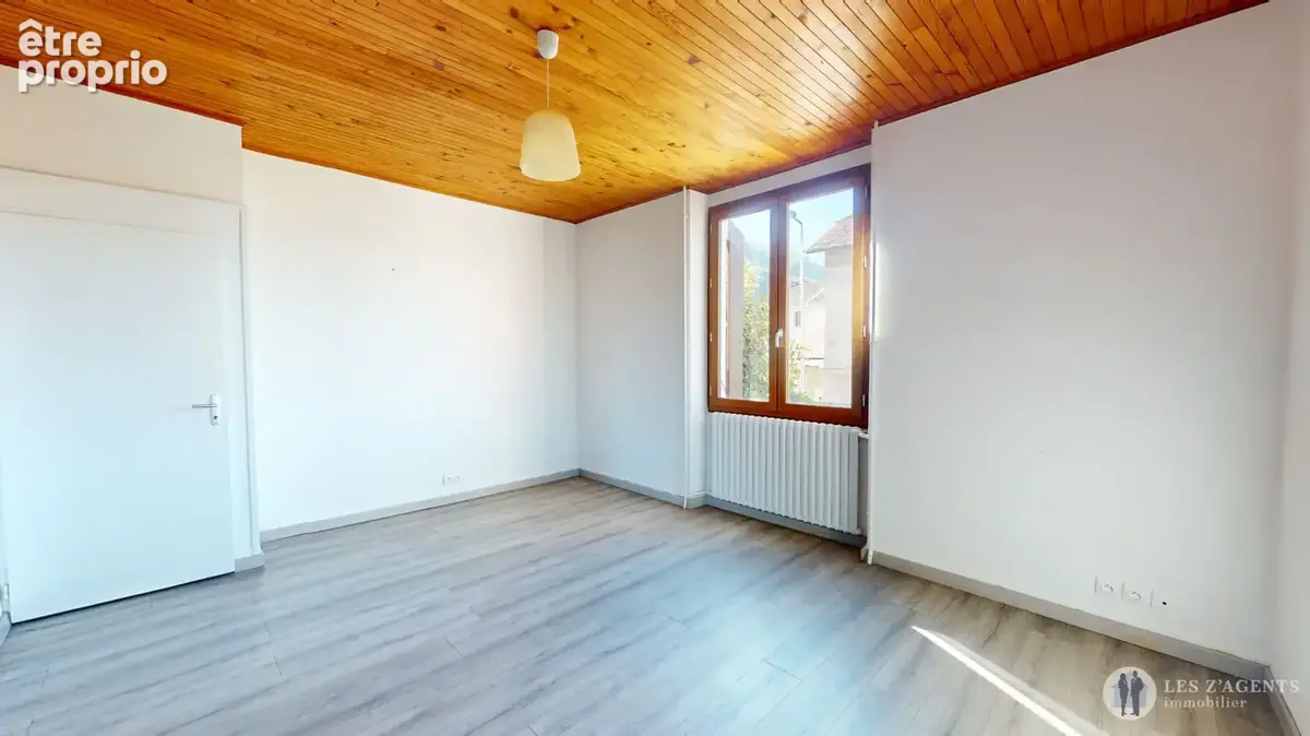 Maison T4 de 88m2 avec petit jardin + garage - photo 10