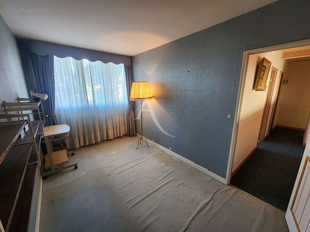 Appartement à FRESNES