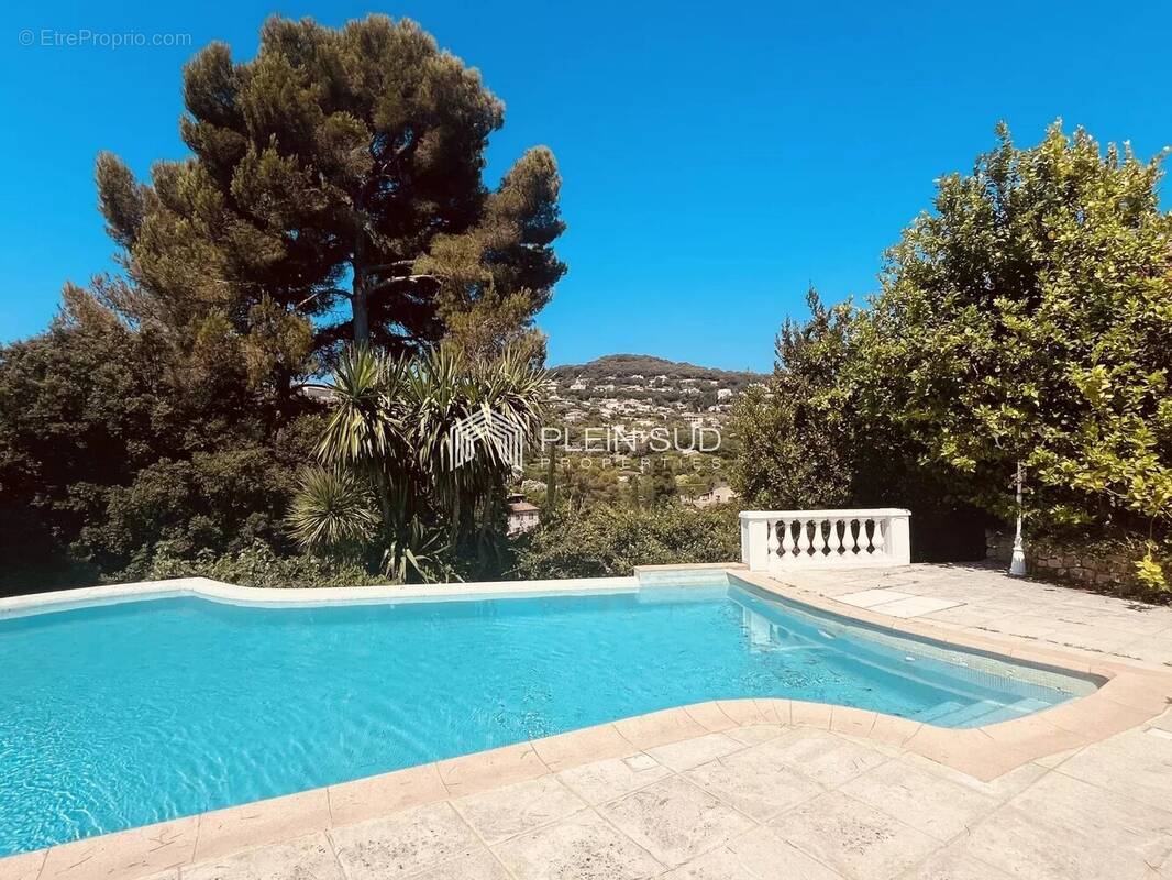 Villa vue mer au calme absolu ! Secteur recherché - photo 2