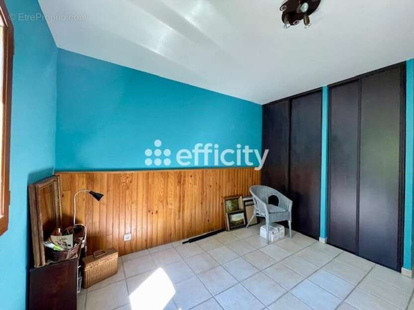 Maison à SALAISE-SUR-SANNE