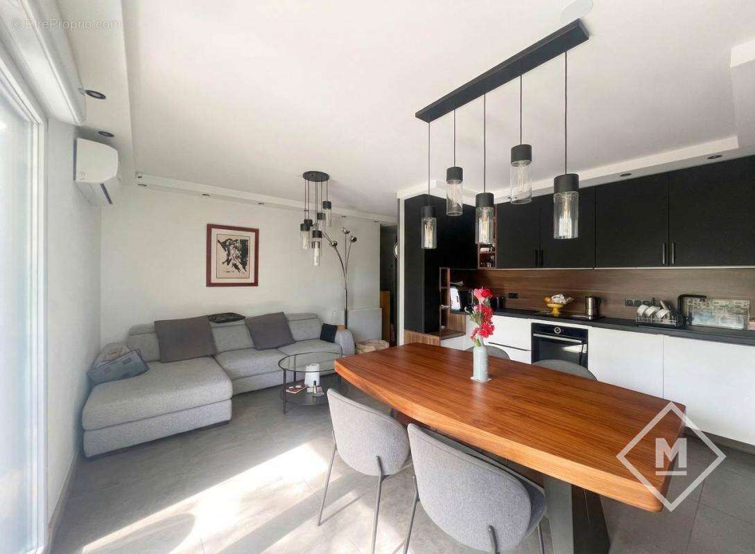 Appartement à MARSEILLE-9E