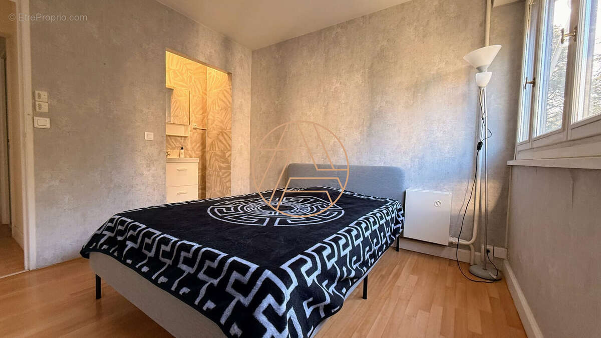 Appartement à CHENNEVIERES-SUR-MARNE