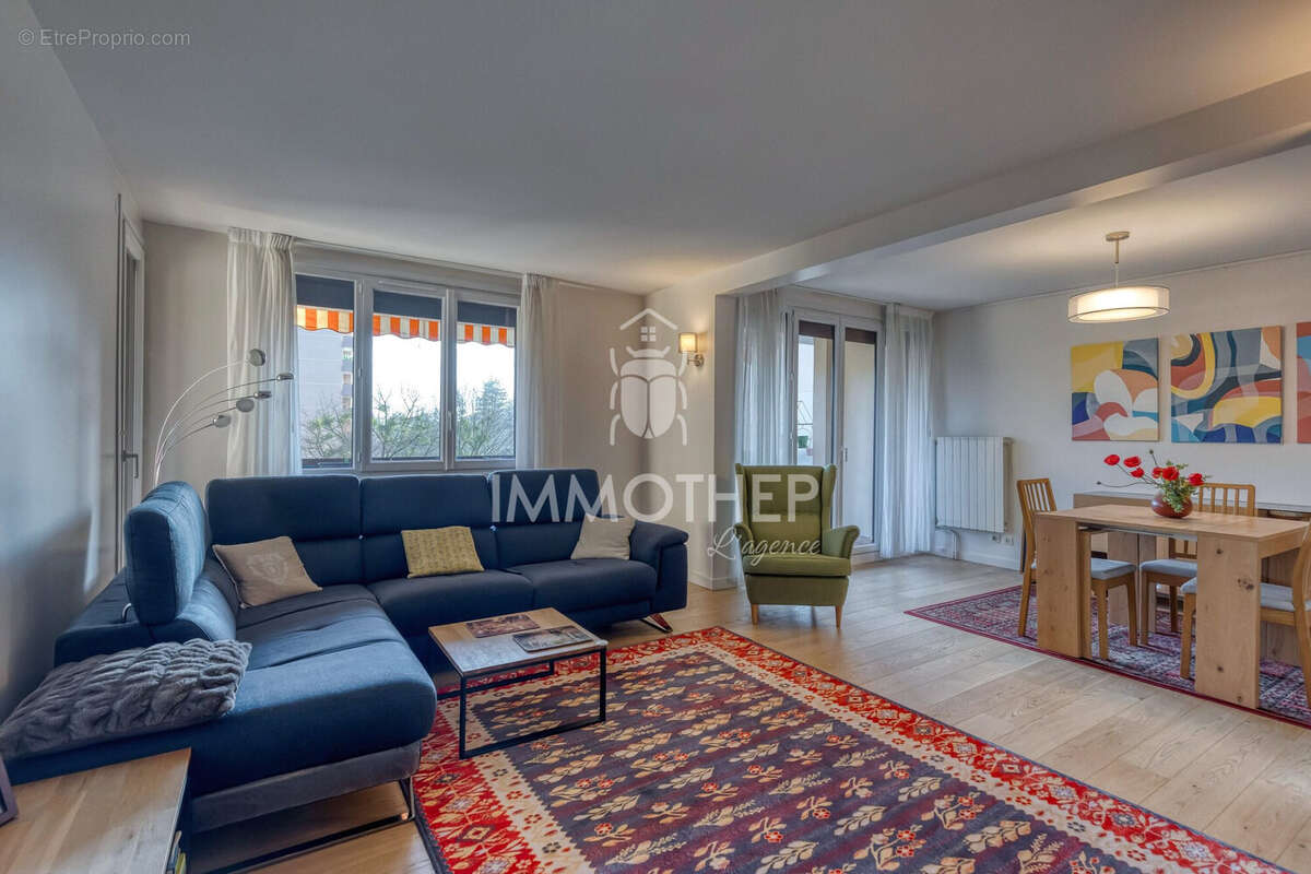 Appartement à MEYLAN