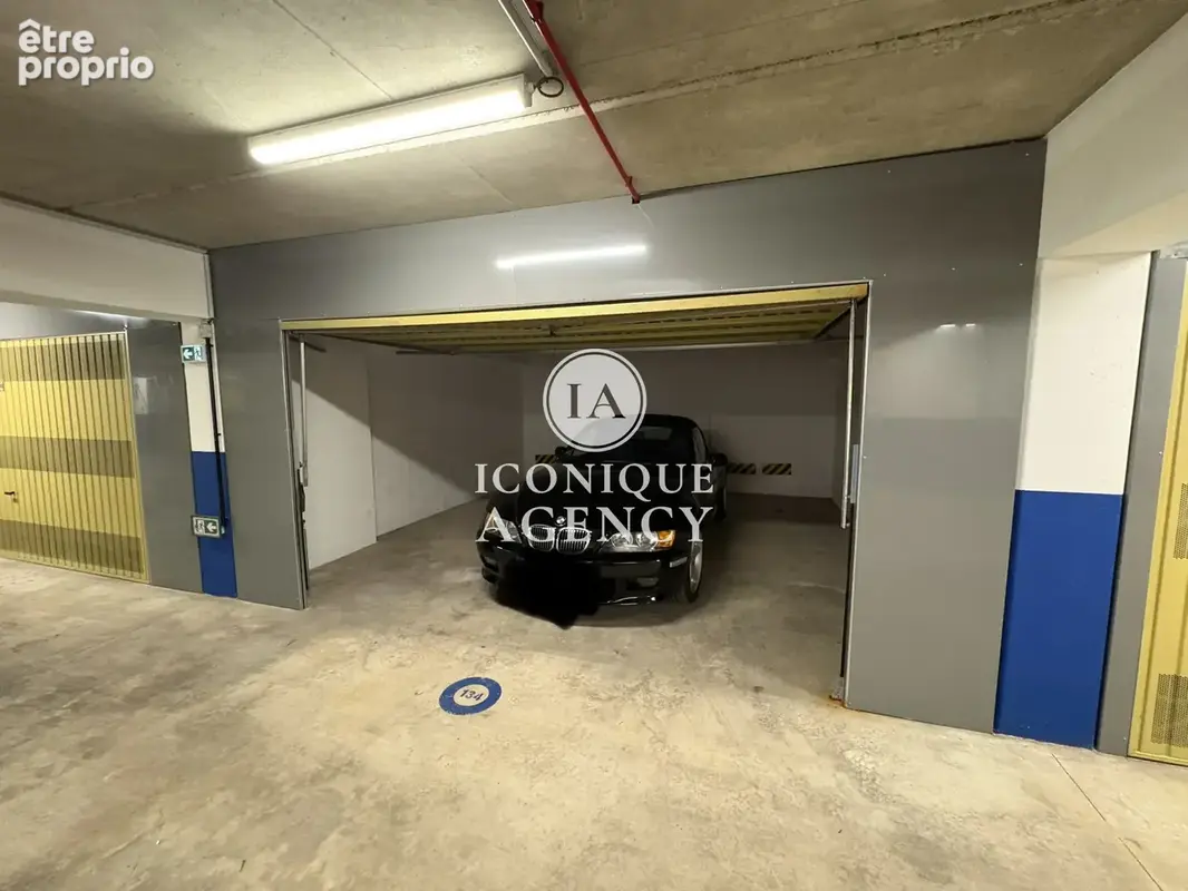 Exclu A Vendre Grand Garage XL pour deux voitures Antibes les pins - photo 1