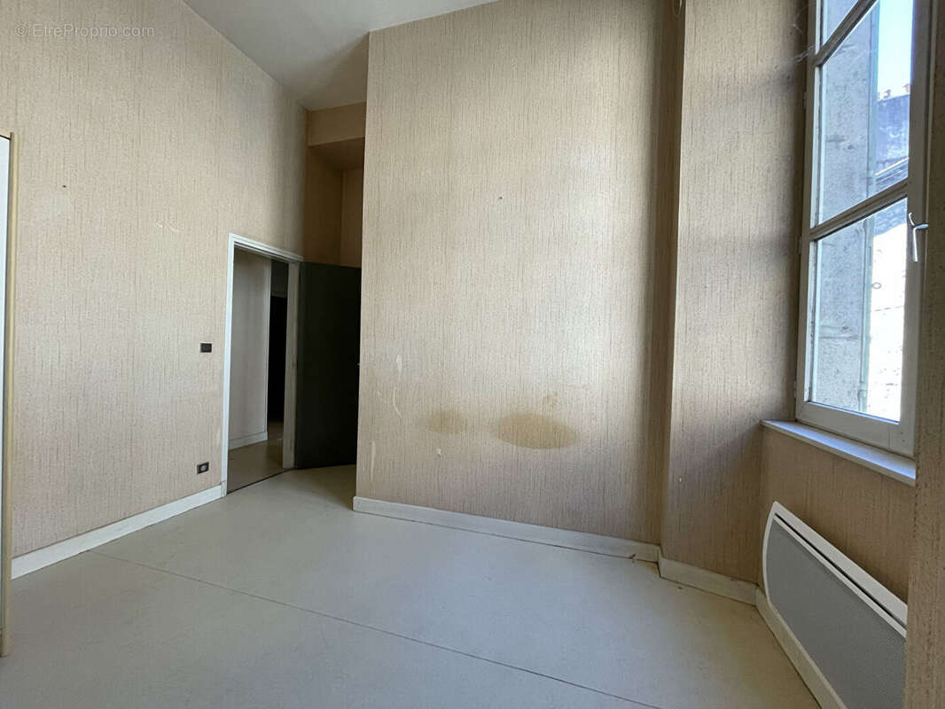 Appartement plain pied avec terrasse centre ville - photo 6