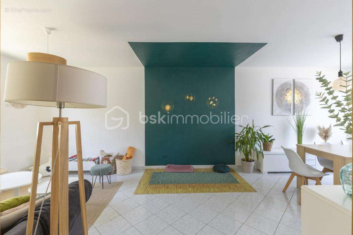 Maison à ARS-SUR-MOSELLE