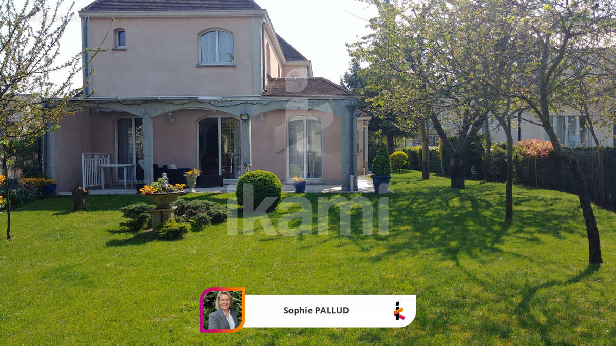 Maison à AULNAY-SOUS-BOIS