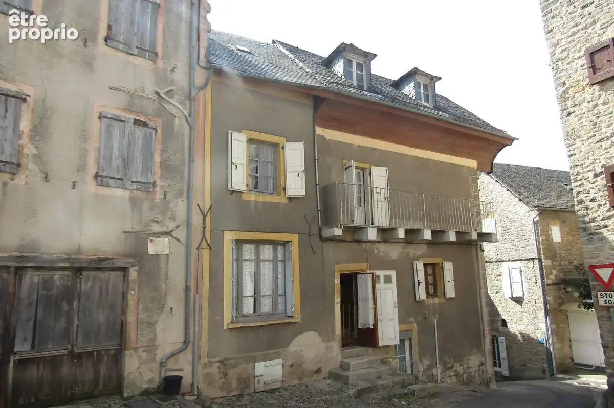 Maison à SEVERAC-LE-CHATEAU